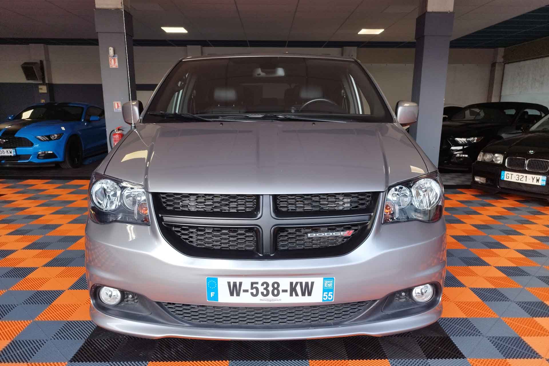 Dodge Grand Caravan SXT 2018 Gris